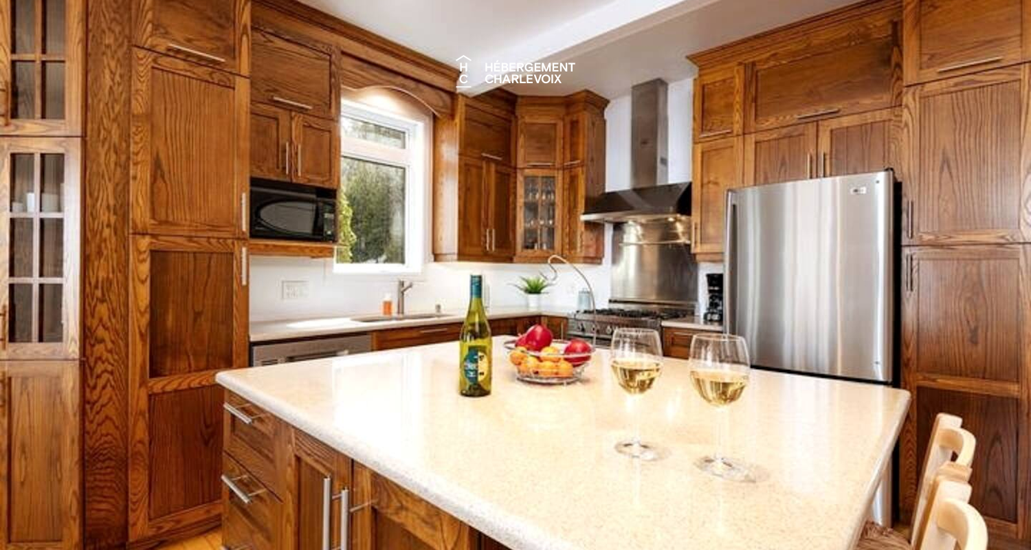 BRI-314 - Vue à couper le souffle sur le fleuve St-Laurent !